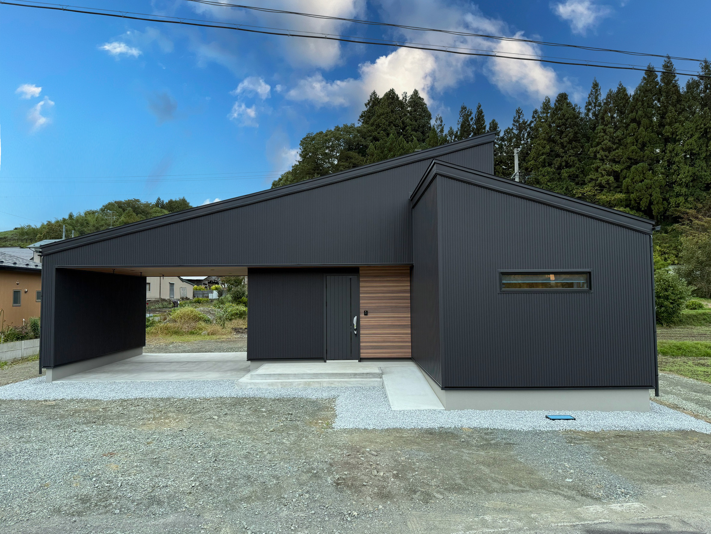 将来を見据えて建てた半平屋