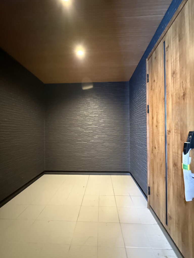 広々とした風除室