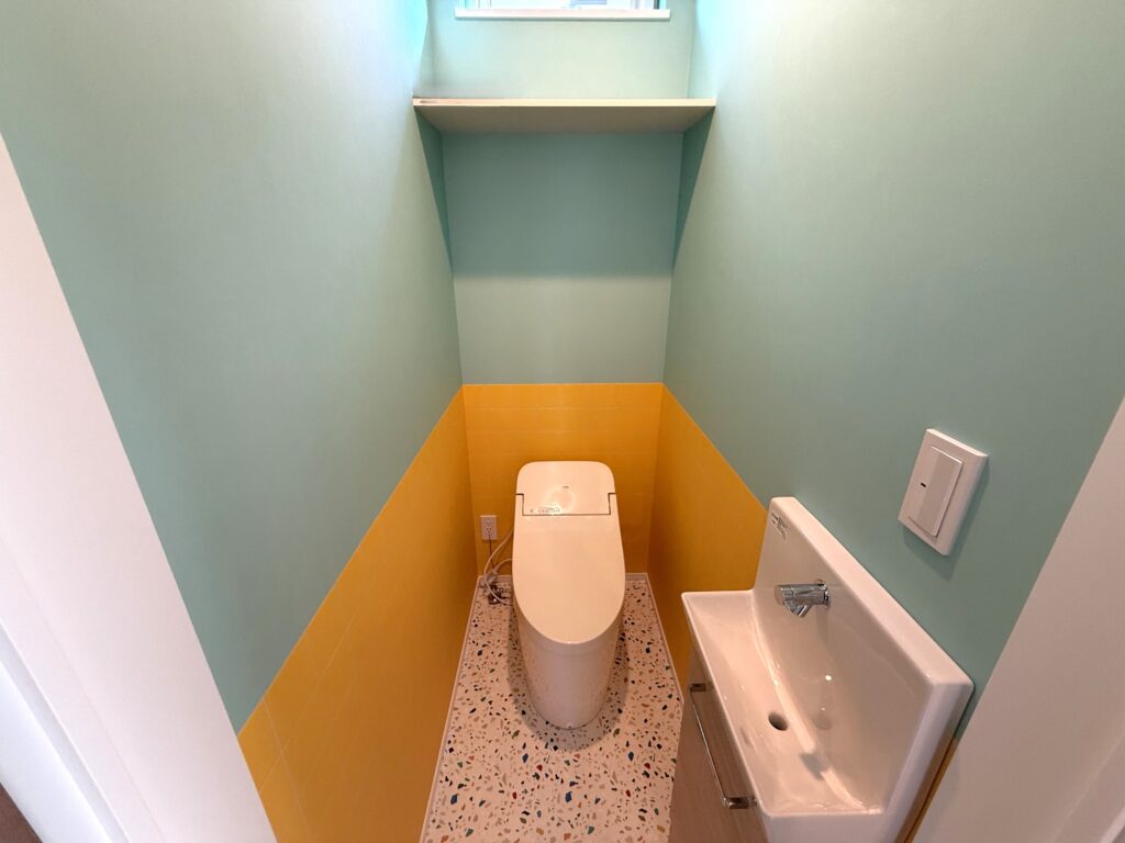 タンクレストイレ